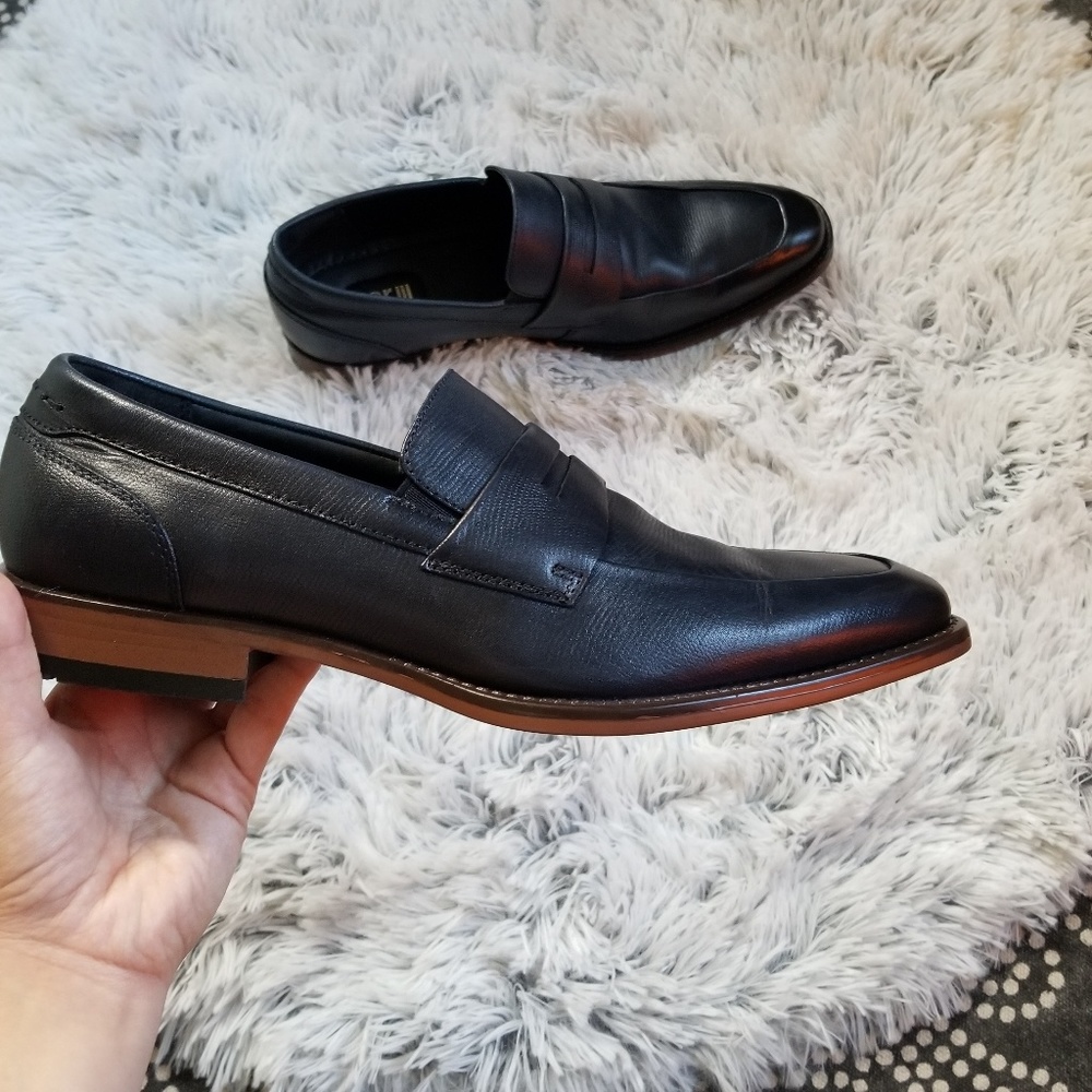 Dark blue Bar III loafers men's size 9M